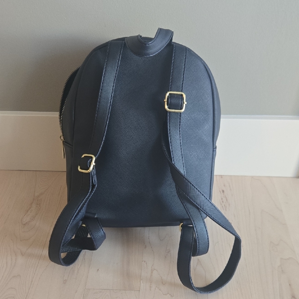 Wonder Woman Small Backpack - Picture 3 of 3